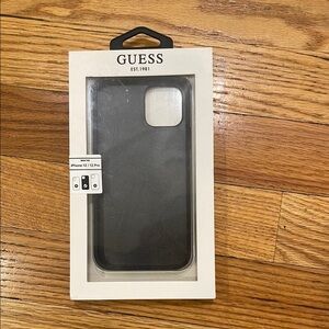 iPhone 12 Pro Max Guess Case
Visit >
Smartphone Cover Black Color...
